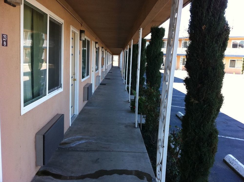 Holiday Motel - Fresno Exterior photo