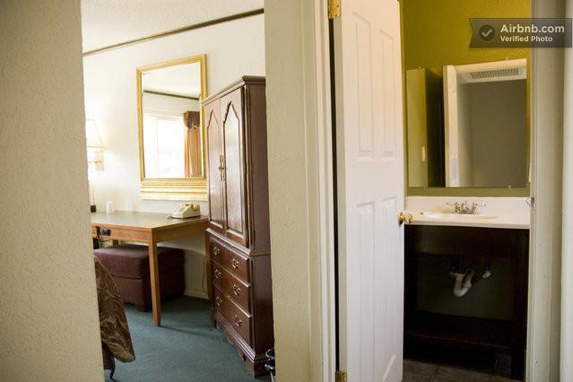 Holiday Motel - Fresno Room photo